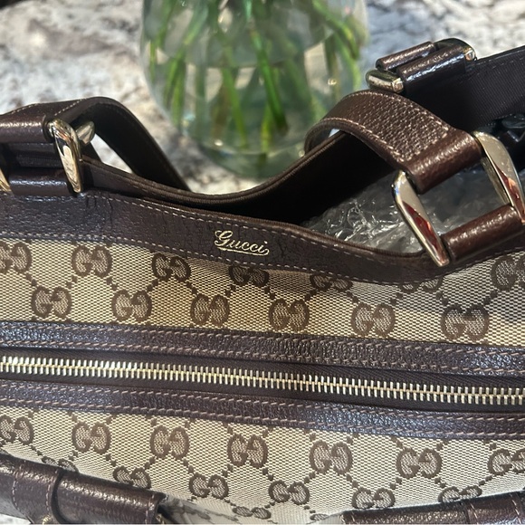 Gucci Tan and Brown Monogram Shoulder Bag - Picture 6 of 16
